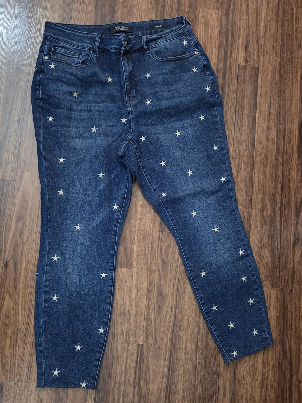 Judy Blue Dark Blue Star Embroidered Skinny Jeans